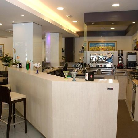 Hotel Ambra Чезенатіко Екстер'єр фото