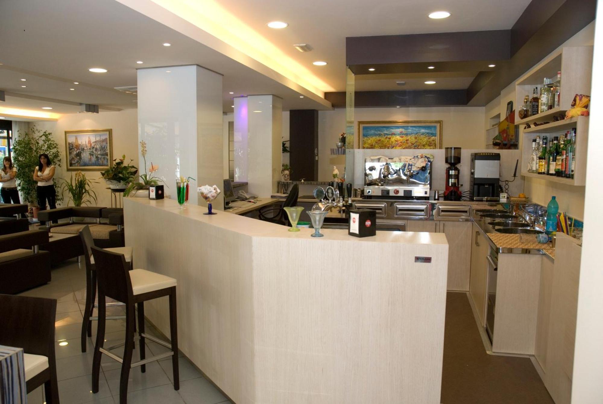 Hotel Ambra Чезенатіко Екстер'єр фото
