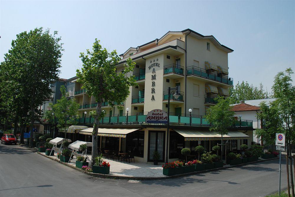 Hotel Ambra Чезенатіко Екстер'єр фото