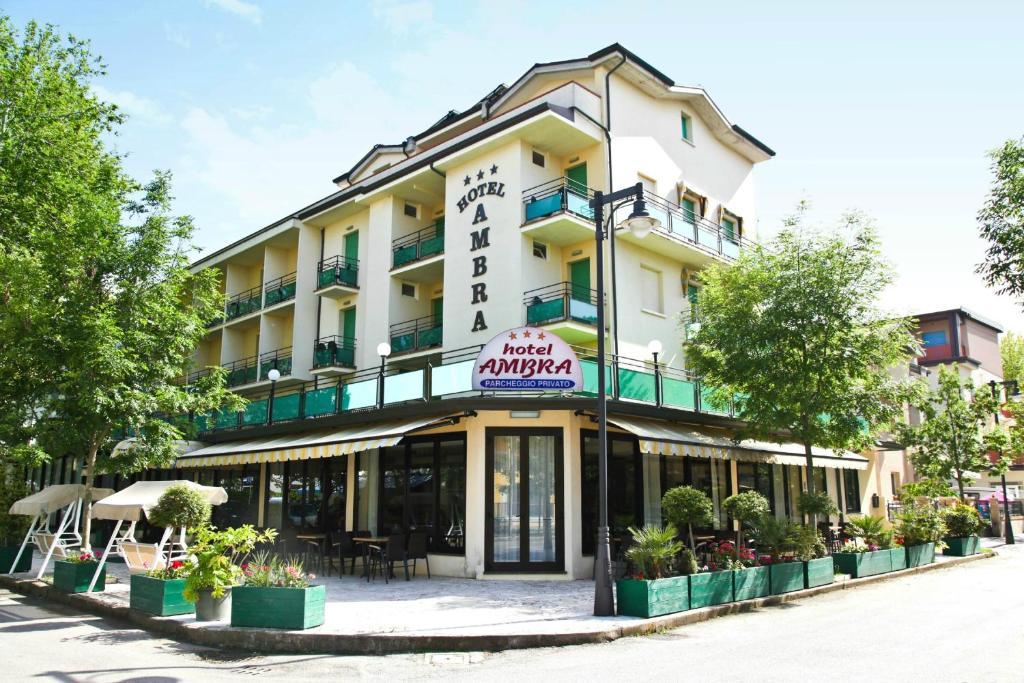 Hotel Ambra Чезенатіко Екстер'єр фото